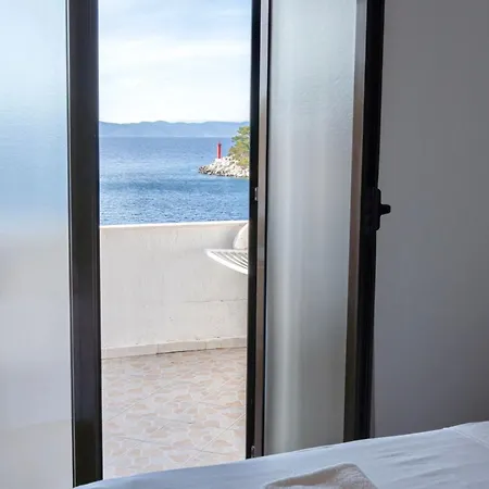 Santor 3* Λάστοβο