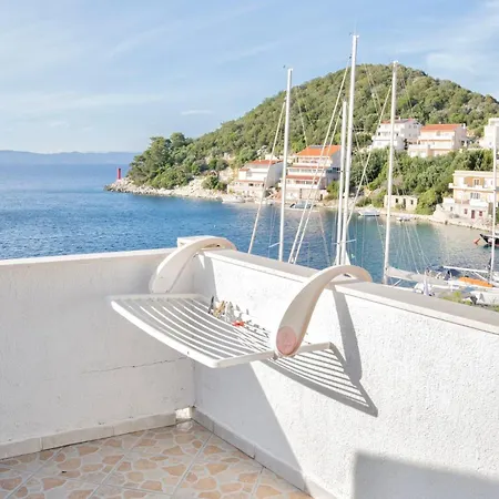 Santor Πανσιόν 3*